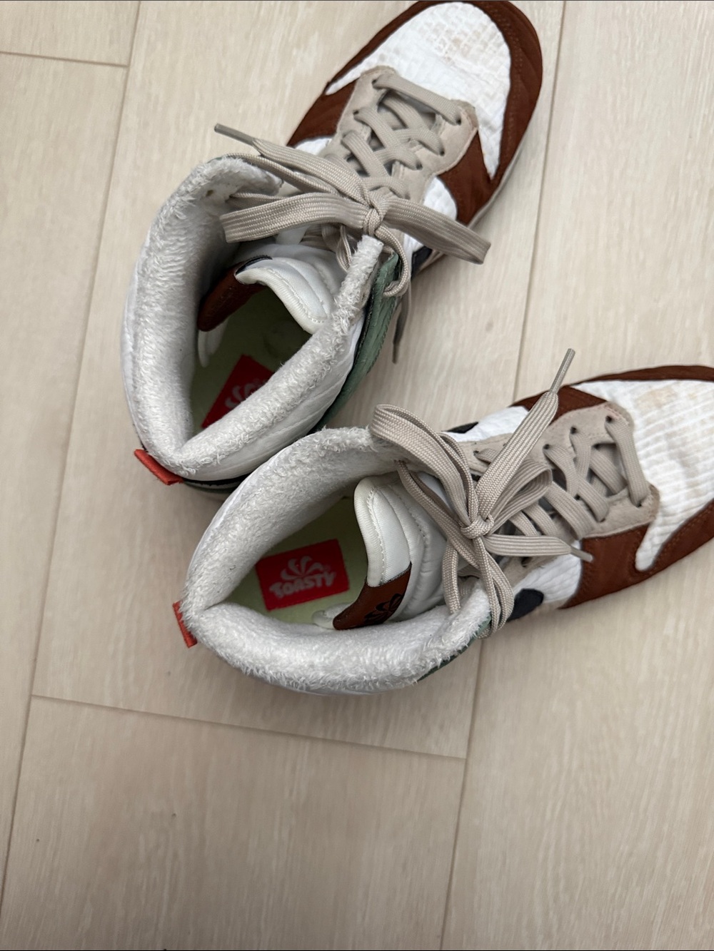 Nike Next Nature Toasty White Brown Green Dunks Sneakers with Black Swoosh - Picture 9 of 12